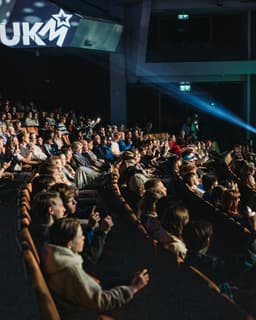 Alt du trenger å vite som publikum på UKM-festivalen