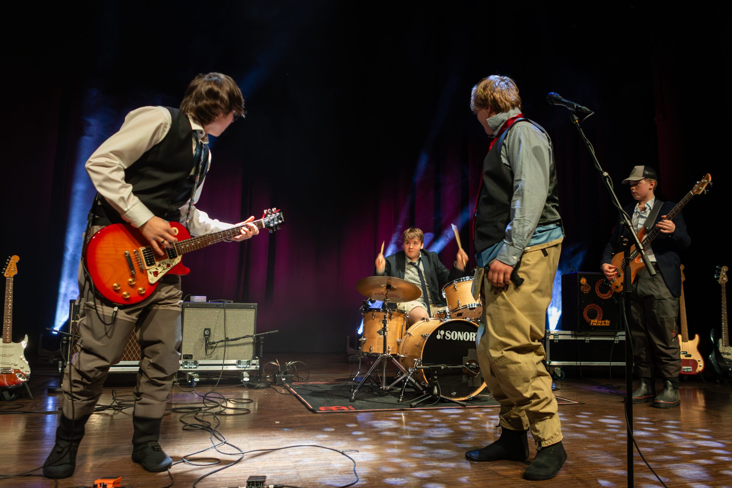 Band møter band