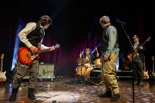 Band møter band